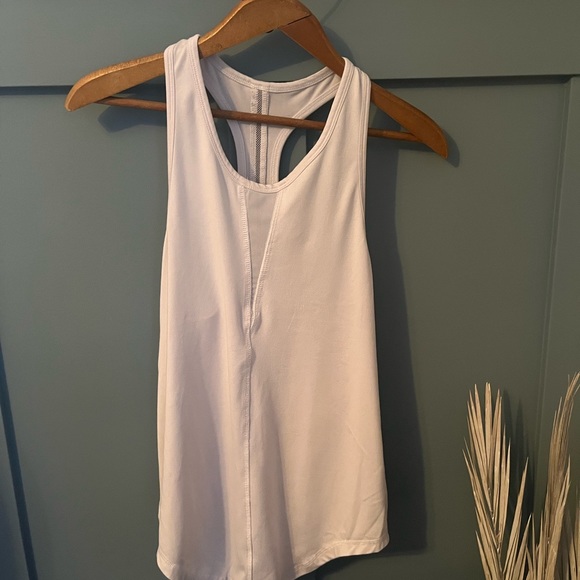 Zyia effortless tank in white size S - Picture 3 of 4